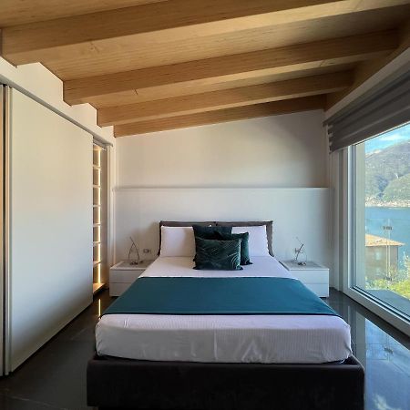 Luxury Lakefront Penthouse Lezzeno Buitenkant foto